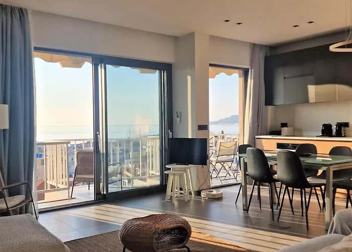 Alta Mare & Sea View- Cent Lux 자킨토스 타운